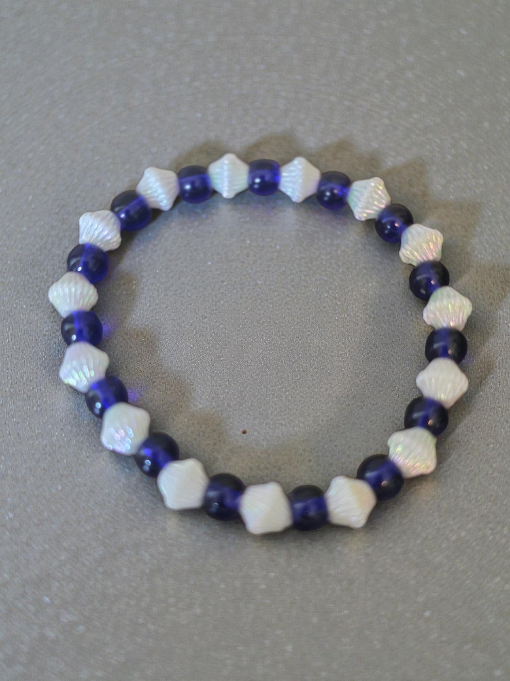 Handmade Artisan Glass White & Cobalt Blue Stretch Bracelet